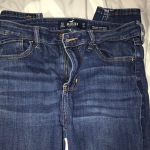 dark blue hollister jeans